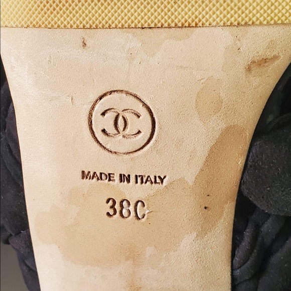 🔥 CHANEL SHOES 🔥 SUEDE AND LEATHER MATERIAL. SIZE 8C. DUST BAG. - Picture 8 of 10